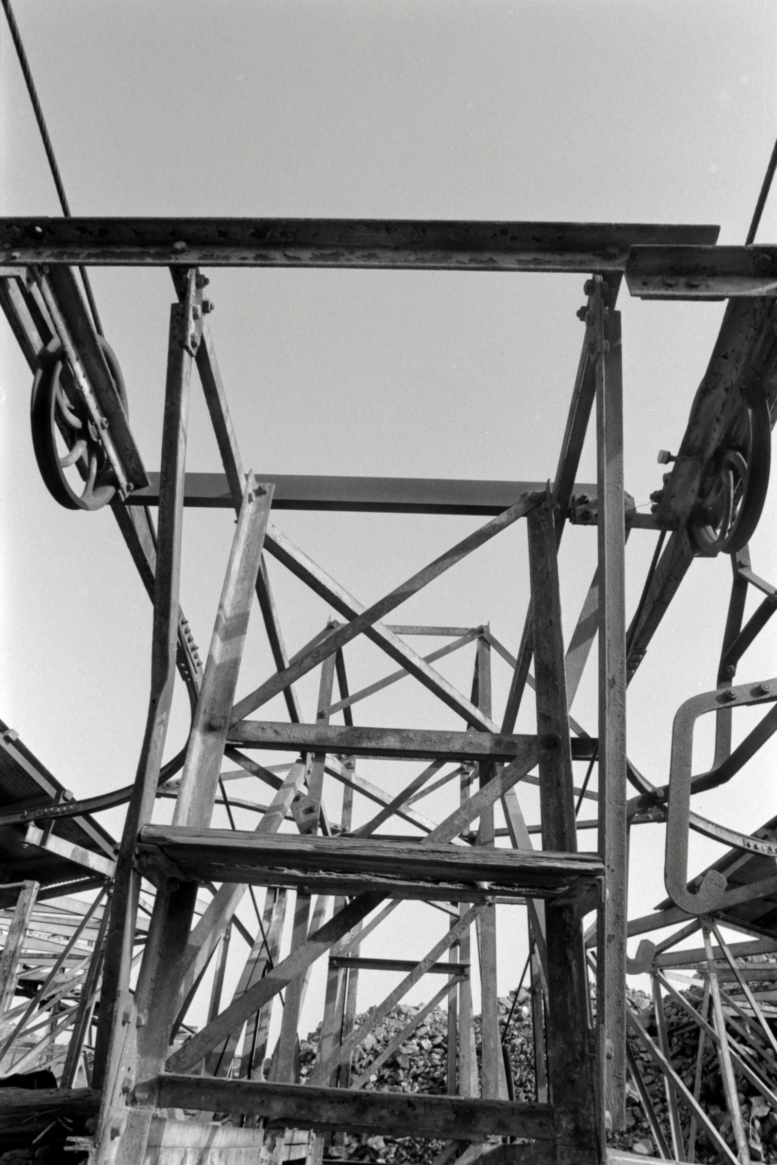 AHP F1991 09 006 sc250507 img24 NLP